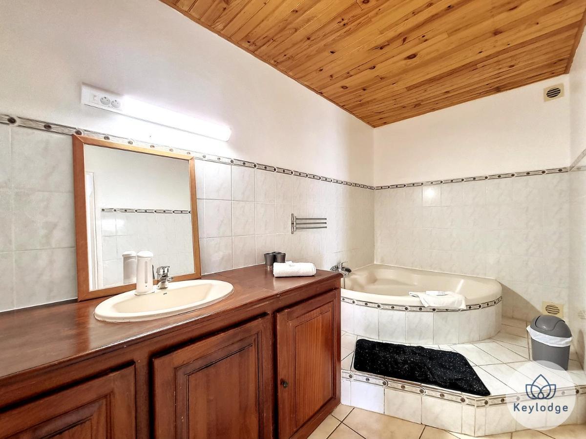 Paul Et Aliette - T3 Classe 3 Etoiles - 70M2 - Saint-Denis Exterior photo